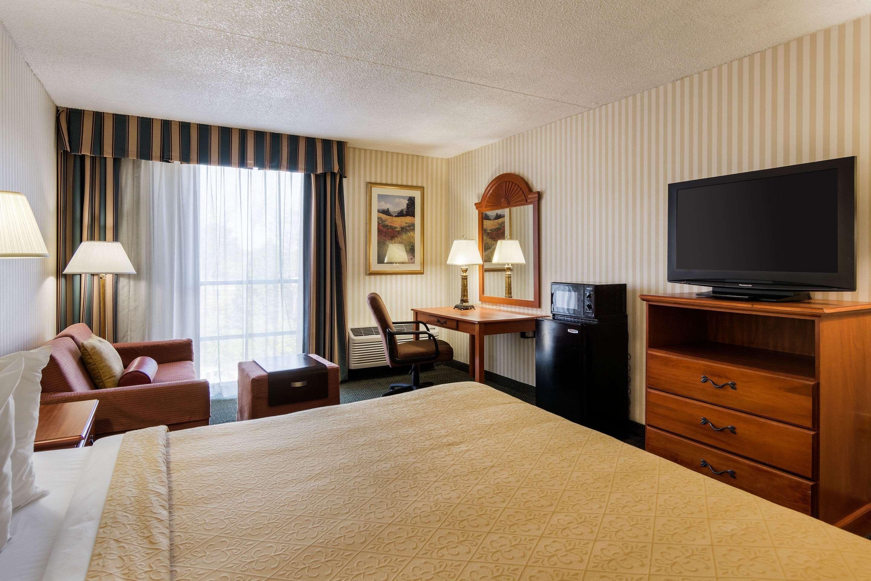 Quality Inn Near Joint Base Andrews-Washington Area Camp Springs Dış mekan fotoğraf