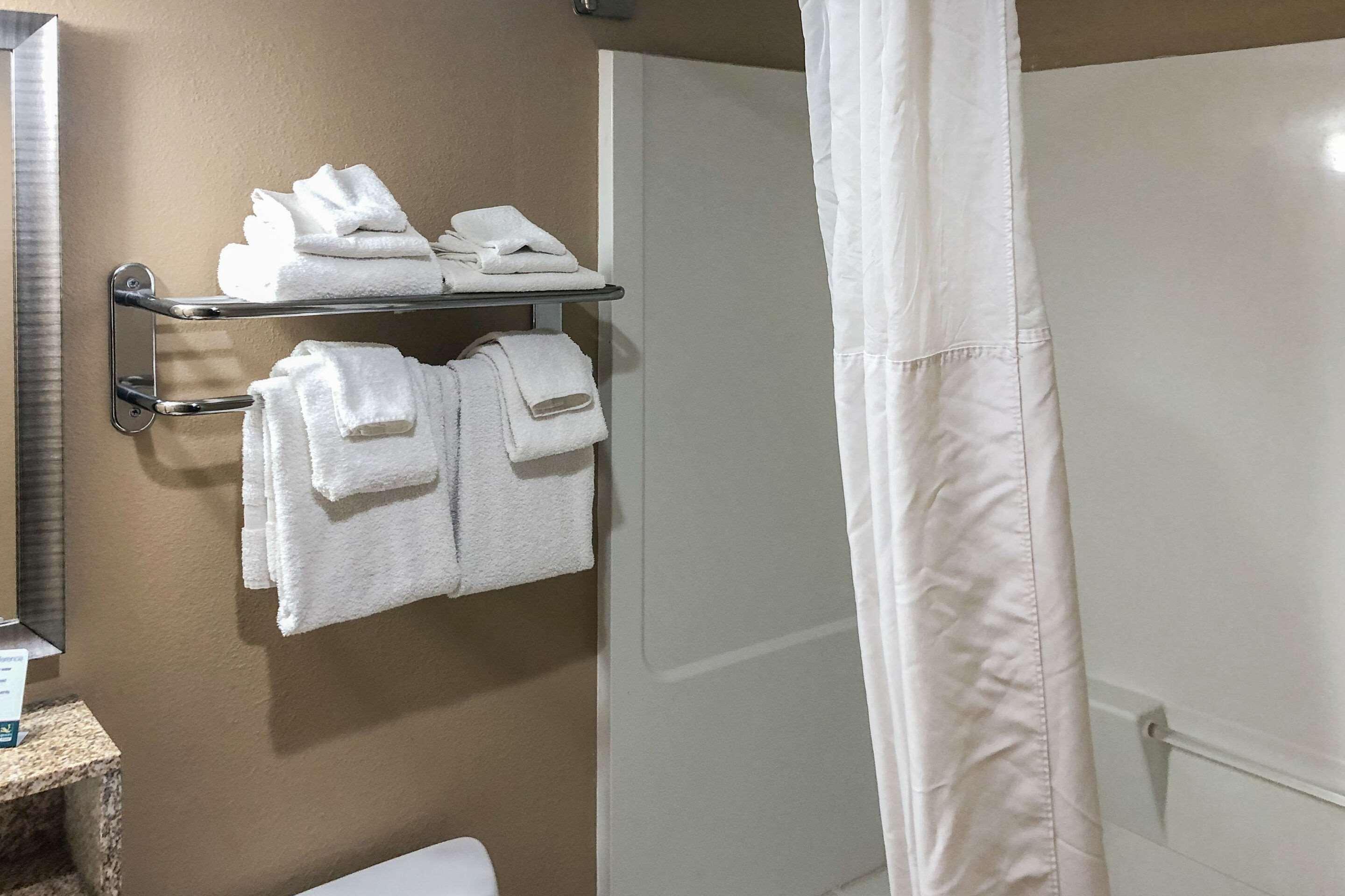 Quality Inn Near Joint Base Andrews-Washington Area Camp Springs Dış mekan fotoğraf