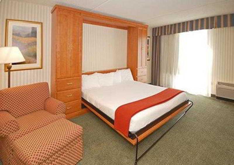 Quality Inn Near Joint Base Andrews-Washington Area Camp Springs Dış mekan fotoğraf